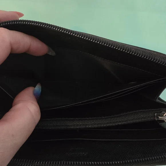 Prada Saffiano leather black zip around wallet - Picture 8 of 13